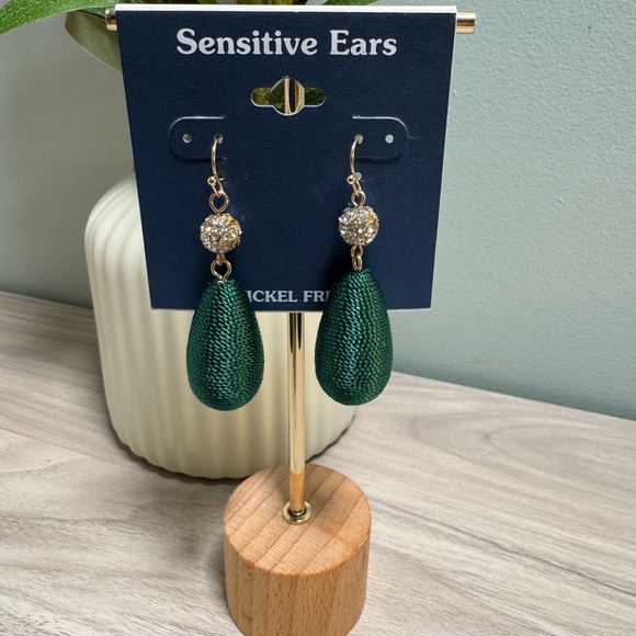 Classic Green Drop Earrings - Picture 6 of 7
